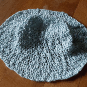 Chapeau cloche : Réalisation crochet n° 5 avec un fil à "bouloches"