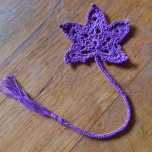 Feuille finition plumeau : réalisation au crochet n° 0.75
