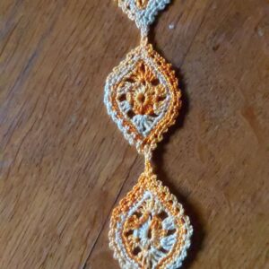 Médaillons finition perles : réalisation au crochet n°0.75